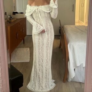 Elegant White Lace Long Sleeve Dress